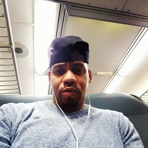 Meet your Posher, Troy